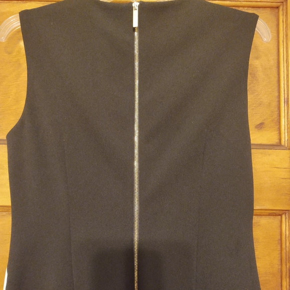 🟩⬛⬜Striped Calvin Klein Dress⬜⬛🟩 - Picture 5 of 8